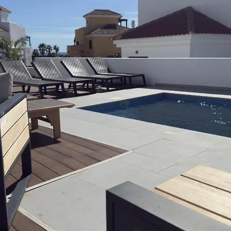 Villa Amarilla Ocean Pearl