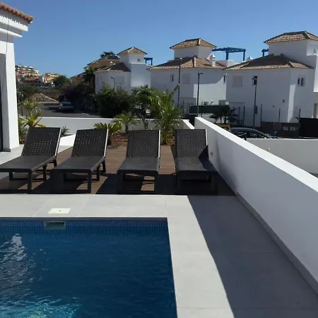 Amarilla Ocean Pearl Villa *